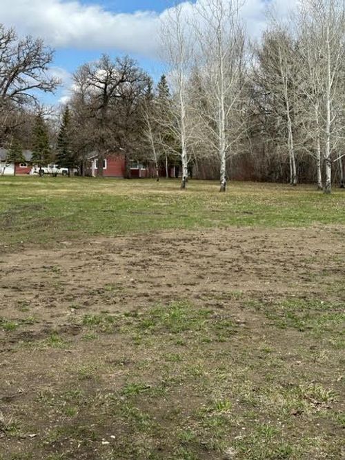 401 Robson Ct, Thief River Falls, MN, 56701 | Card Image