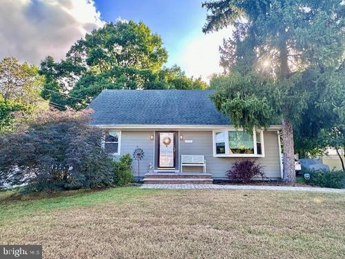 150 Dayton Ave, Somerset, NJ, 08873-1966 | Card Image