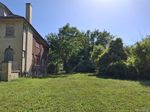 3073 Lakewood St, Detroit, MI, 48215-3803 | Card Image