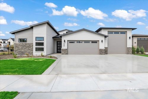 8300 W Inspirado Dr, Meridian, ID, 83646-1732 | Card Image