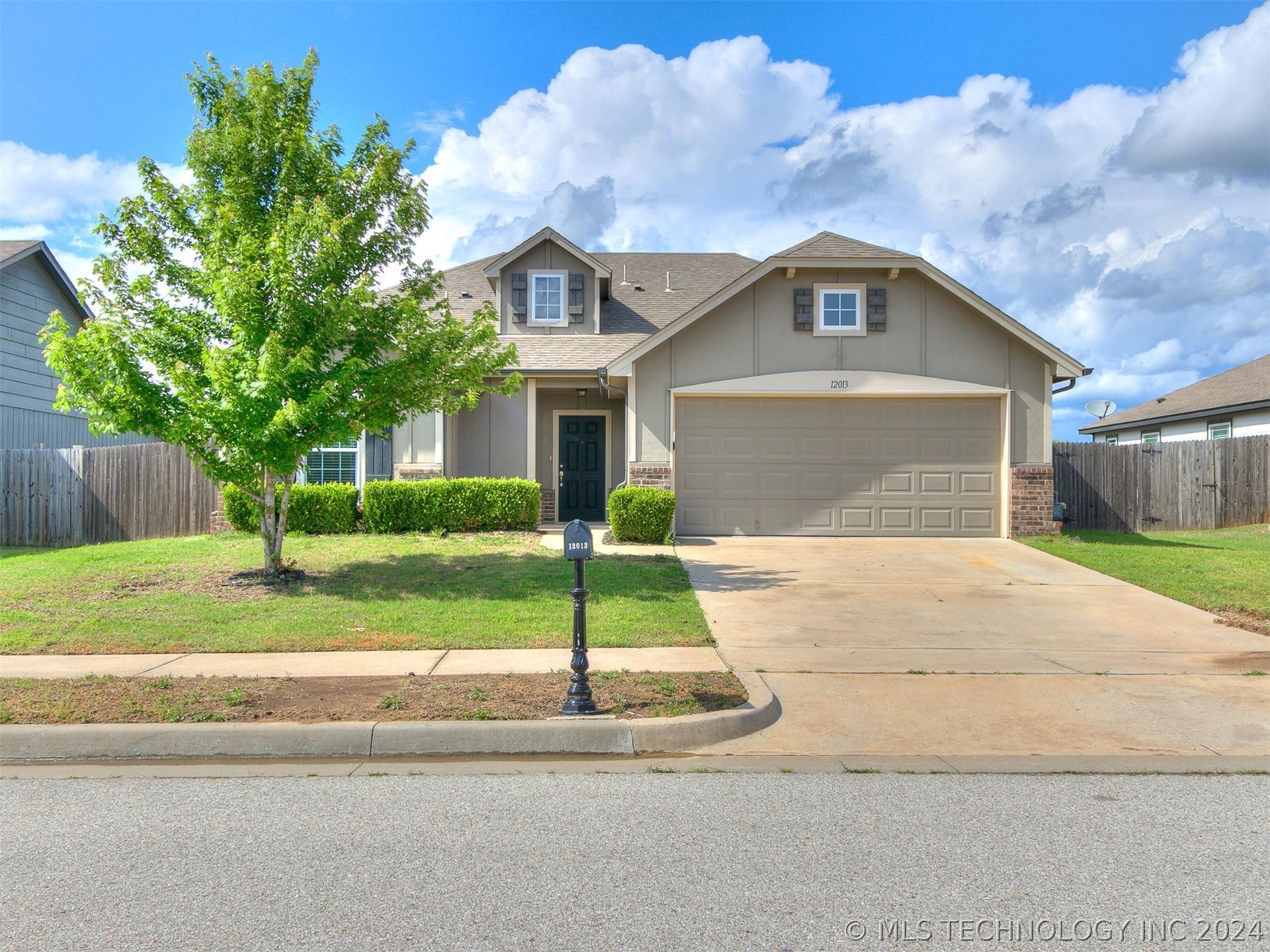 110th St, Owasso, OK 74055