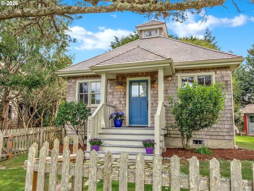 34204 Territory Rd, Oysterville, WA, 98641-1427 | Card Image