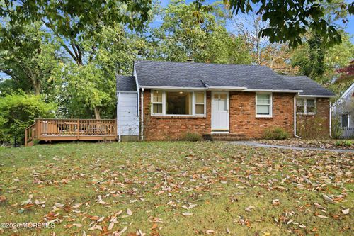 34 Hemlock Rd, Howell, NJ, 07731-1435 | Card Image