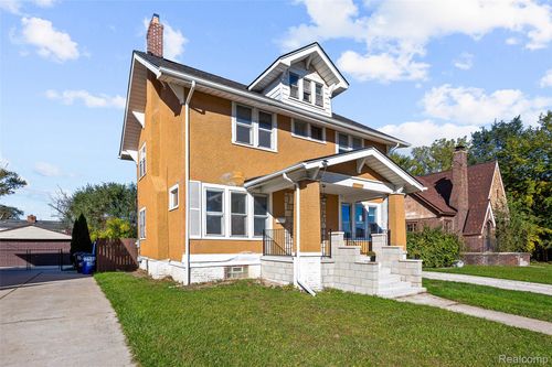 16725 Blackstone St, Detroit, MI, 48219-3821 | Card Image