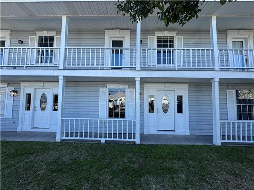 3108 Laplace St, Chalmette, LA, 70043-3220 | Card Image