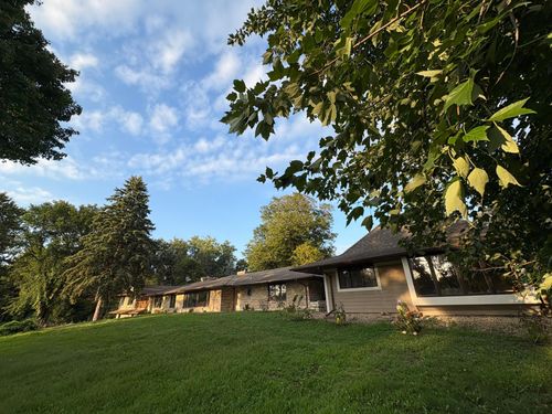 2 Skillman Ln, North Oaks, MN, 55127-2119 | Card Image