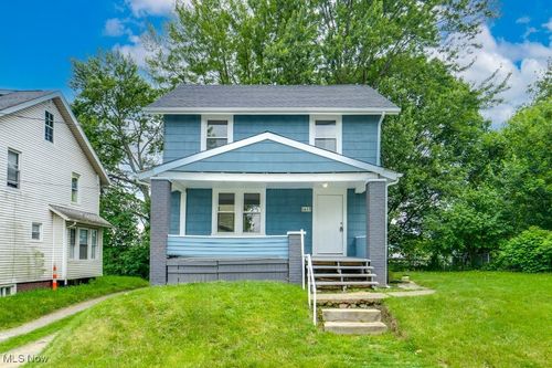 1617 Royal Avenue Ne, Canton, OH, 44705 | Card Image