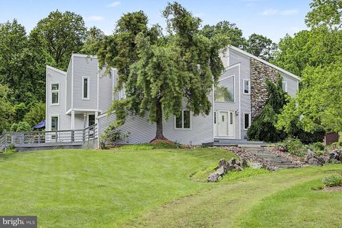 5728 Carversville Rd, DOYLESTOWN, PA, 18902-1319 | Card Image
