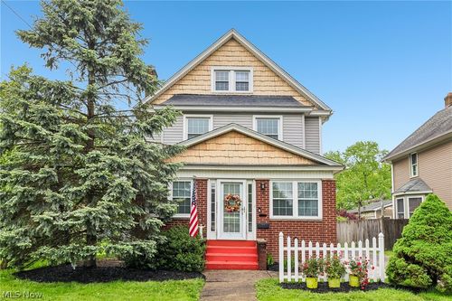 1968 Wakefield Ave, Youngstown, OH, 44514-1063 | Card Image
