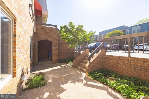 apt-a-1765 S Hayes St, ARLINGTON, VA, 22202-5504 | Card Image