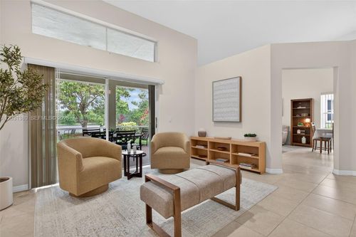 370 Carrington Dr, Weston, FL, 33326-3569 | Card Image