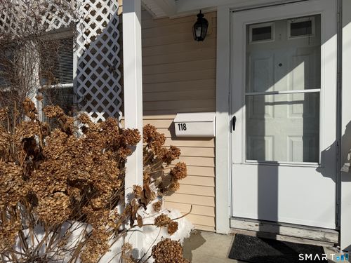 118 Riverview Avenue, New London, CT, 06320 | Card Image