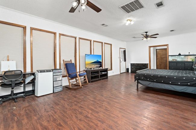 134 Sherwood Trl, House other with 4 bedrooms, 4 bathrooms and null parking in Silsbee TX | Image 18
