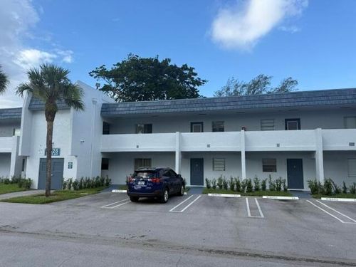 211-2828 Casita Way, Delray Beach, FL, 33445-4594 | Card Image