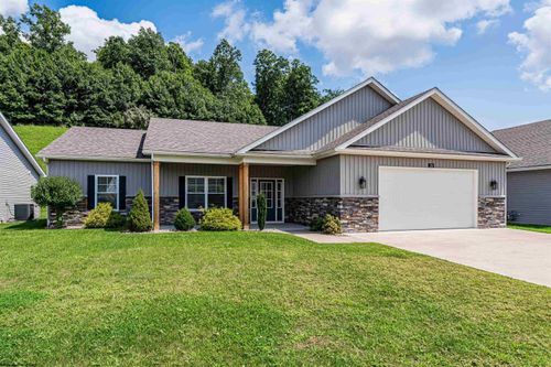 216 Crimson Ln, Bridgeport, WV, 26330-7862 | Card Image