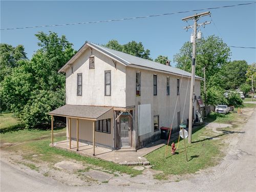 225 Main St, Washburn, MO, 65772-9516 | Card Image