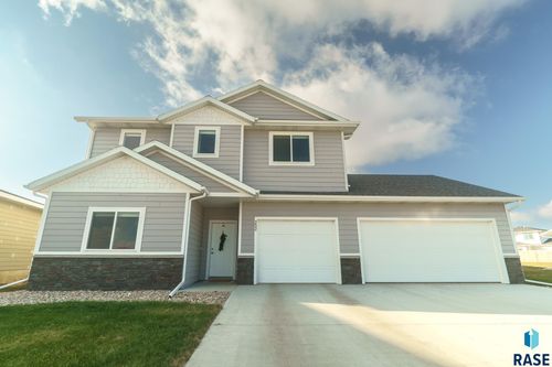 252 Lydia Ct Court, Harrisburg, SD, 57032 | Card Image