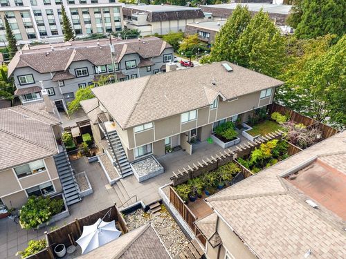 22-2133 St. Georges Avenue, North Vancouver, BC, V7L3K5 | Card Image