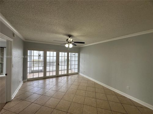 2-101-7981 S French Dr, Pembroke Pines, FL, 33024-6861 | Card Image