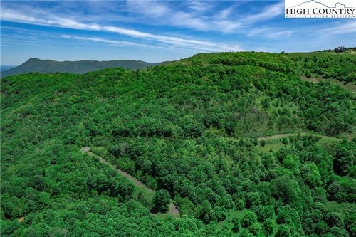 C612 Sugartree Nvno, Zionville, NC, 28698 | Card Image