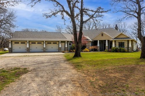 16755 S 4162 Rd, Claremore, OK, 74017-3527 | Card Image