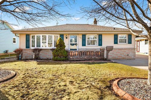 49 Fairway Court, APPLETON, WI, 54915 | Card Image