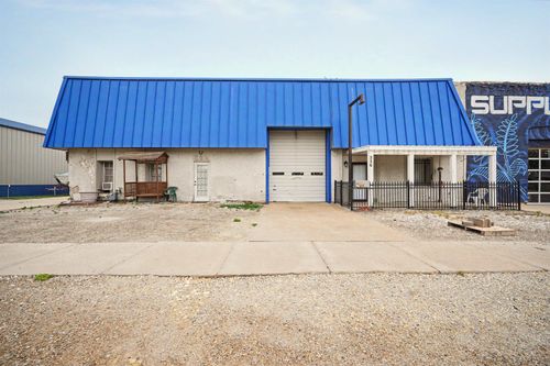 336 N 9th St, Salina, KS, 67401-2114 | Card Image