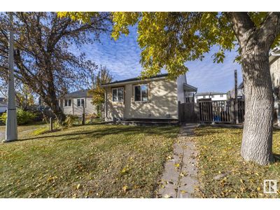 30 S Ram Cres, House other with 2 bedrooms, 2 bathrooms and 4 parking in Devon AB | Image 1