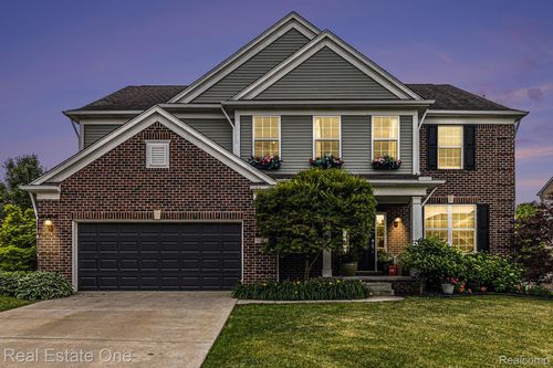 59141 Peters Barn Dr, South Lyon, MI, 48178-8313 | Card Image