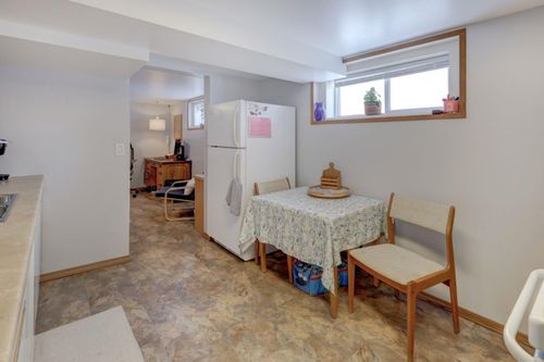 3432 3 Ave Nw, Calgary, AB, T2N0M3 | Card Image