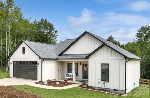 98 Lexxi Ln, Tryon, NC, 28782-0409 | Card Image