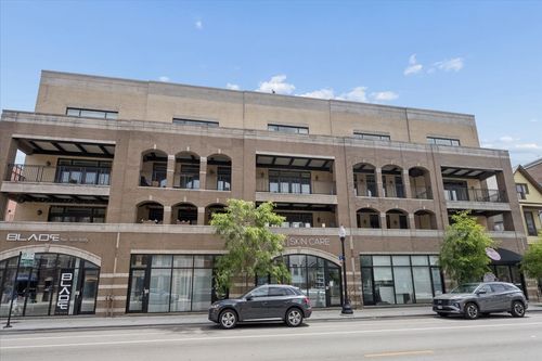 4-1423 Belmont Ave, Chicago, IL, 60657-9479 | Card Image