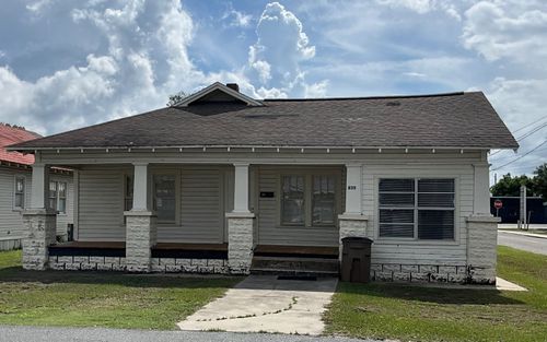 235 Sw Columbia Ave, Lake City, FL, 32025-7037 | Card Image