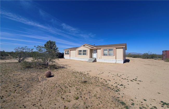 Front of Structure | Image 44