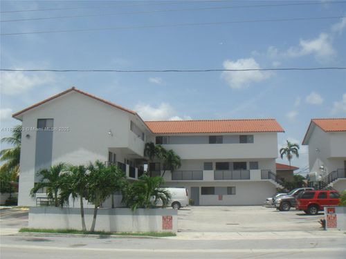 apt-203-355 E 33rd St, Hialeah, FL, 33013-3258 | Card Image