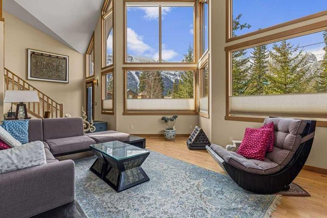 506 5 Avenue, Home with 4 bedrooms, 2 bathrooms and 4 parking in Canmore AB | Image 9