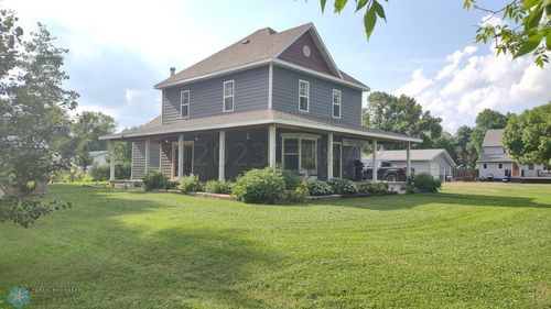 423 2nd St, Dazey, ND, 58429-4016 | Card Image