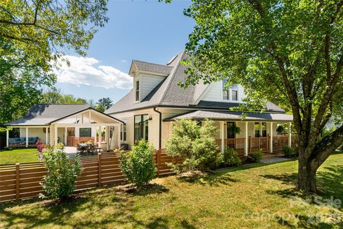 19 Neely Rd, Brevard, NC, 28712-4267 | Card Image