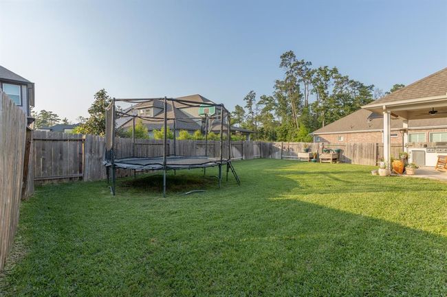 Massive backyard | Image 50