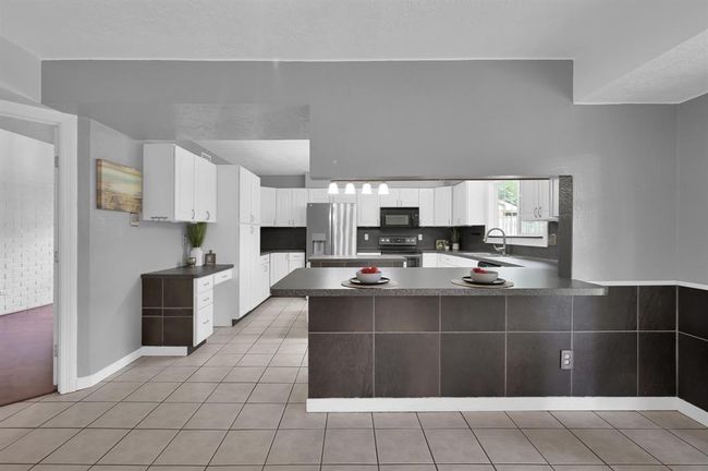 21719 Slippery Creek Ln, House other with 3 bedrooms, 3 bathrooms and 2 parking in Spring TX | Image 13