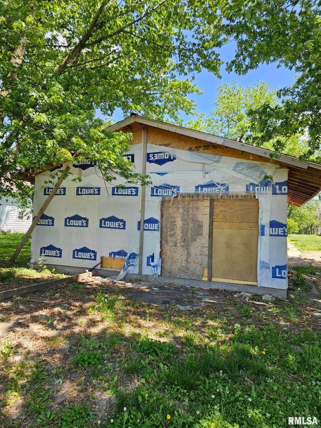 113 S Franklin St, House other with 5 bedrooms, 2 bathrooms and null parking in Camp Point IL | Image 20