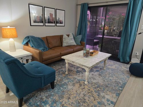 176-3825 E Camelback Rd, Phoenix, AZ, 85018-2643 | Card Image