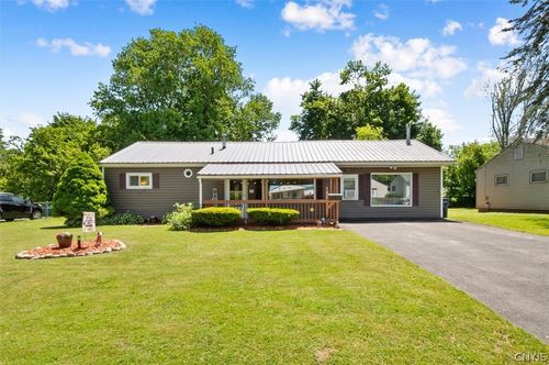 48 Beechnut Ter, Whitesboro, NY, 13492-1704 | Card Image