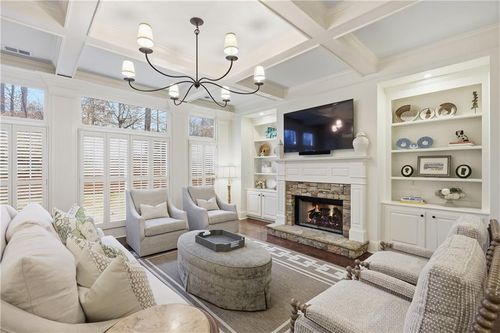 2145 Whitekirk St Nw, Kennesaw, GA, 30152-8279 | Card Image