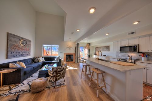 3392 E Lacamino, Moab, UT, 84532-6133 | Card Image