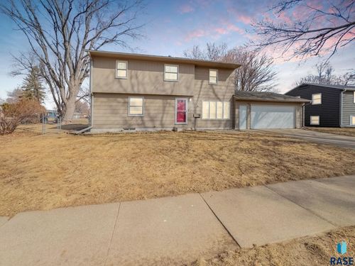 3900 E 21st St, Sioux Falls, SD, 57103-3519 | Card Image