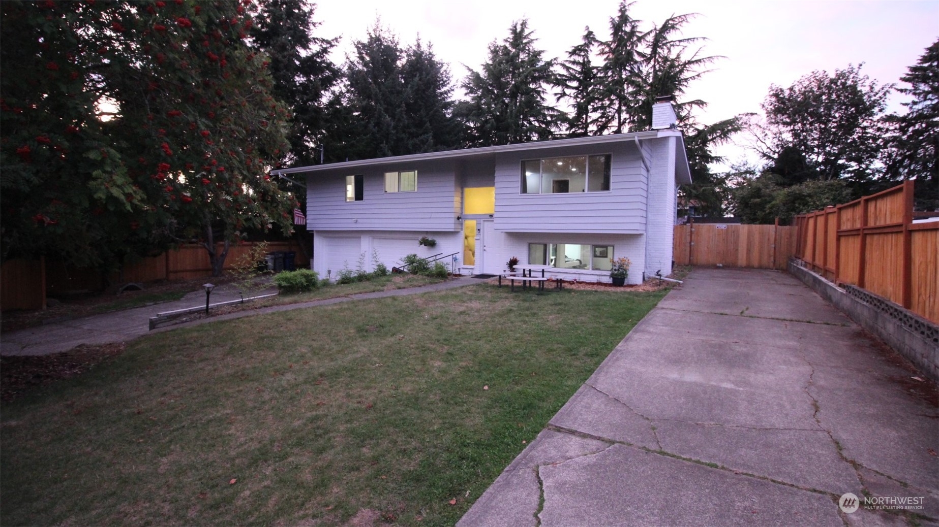 326th St, Federal Way, WA 98023