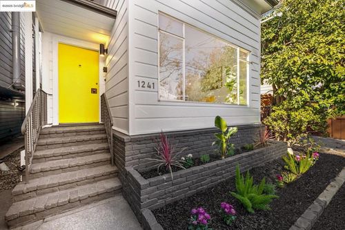 1241 Park Ave, Alameda, CA, 94501-5235 | Card Image