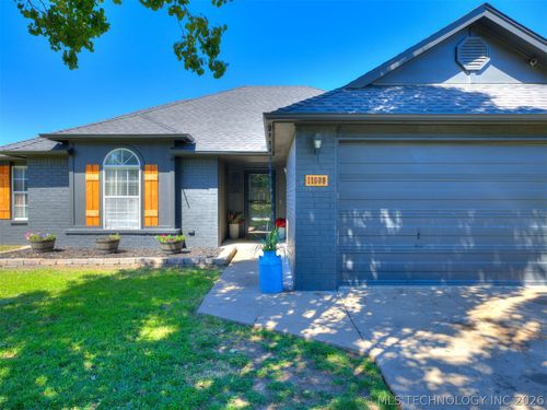 11608 N 109th East Pl, Collinsville, OK, 74021-4846 | Card Image