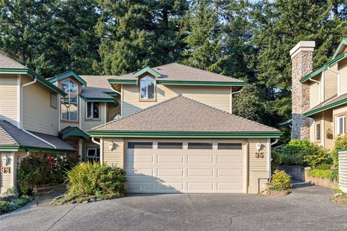 35-520 Marsett Pl, Saanich, BC, V8Z7J1 | Card Image